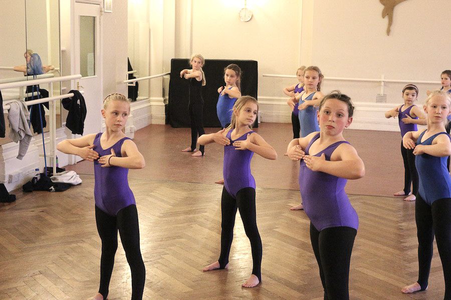 Grade 1 Modern Theatre