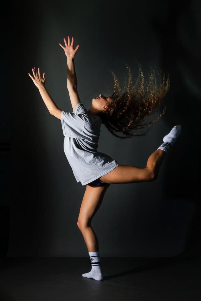 Advanced & Adult Contemporary Dance